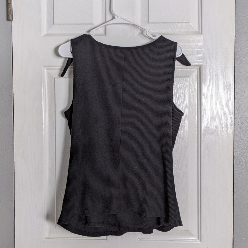 New Who What Wear Black Faux-Wrap‎ Bow Tied Shoulder Tank Top Size XXL - Picture 3 of 7
